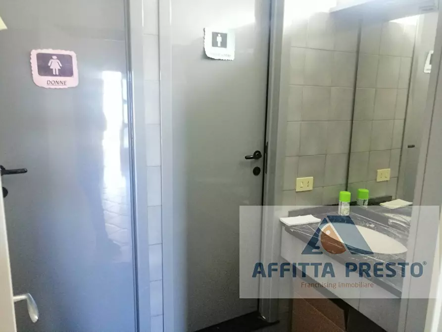 Immagine 9 di Magazzino in affitto  a Fucecchio