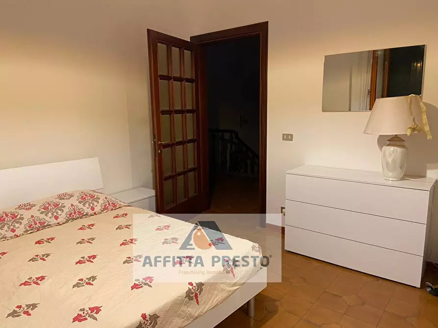 Immagine 17 di Camera in affitto  a Empoli