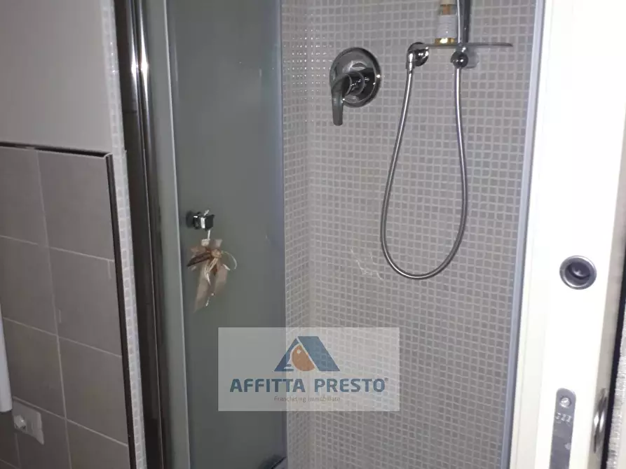 Immagine 18 di Appartamento in affitto  a Empoli