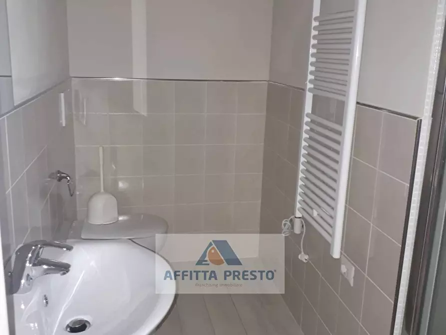 Immagine 19 di Appartamento in affitto  a Empoli