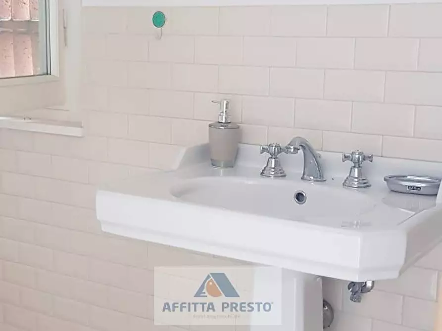 Immagine 11 di Casa semindipendente in affitto  a Empoli