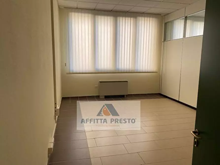 Immagine 3 di Ufficio in affitto  a Empoli