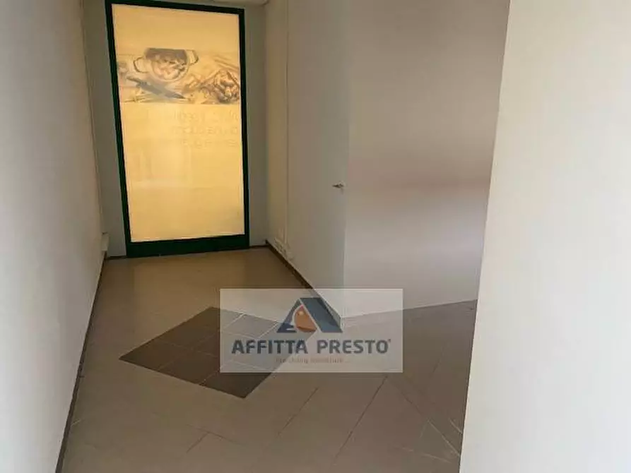 Immagine 6 di Ufficio in affitto  a Empoli