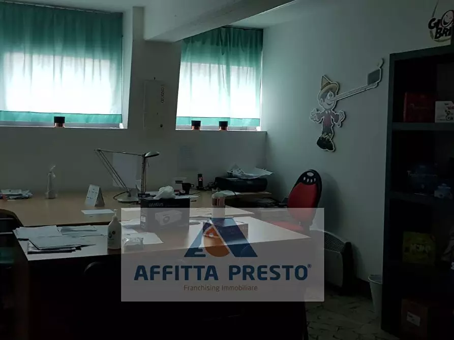 Immagine 11 di Laboratorio in affitto  a Vinci