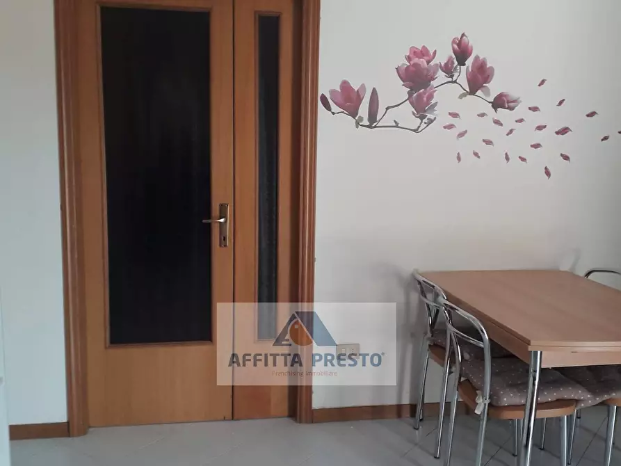 Immagine 14 di Appartamento in affitto  a Empoli