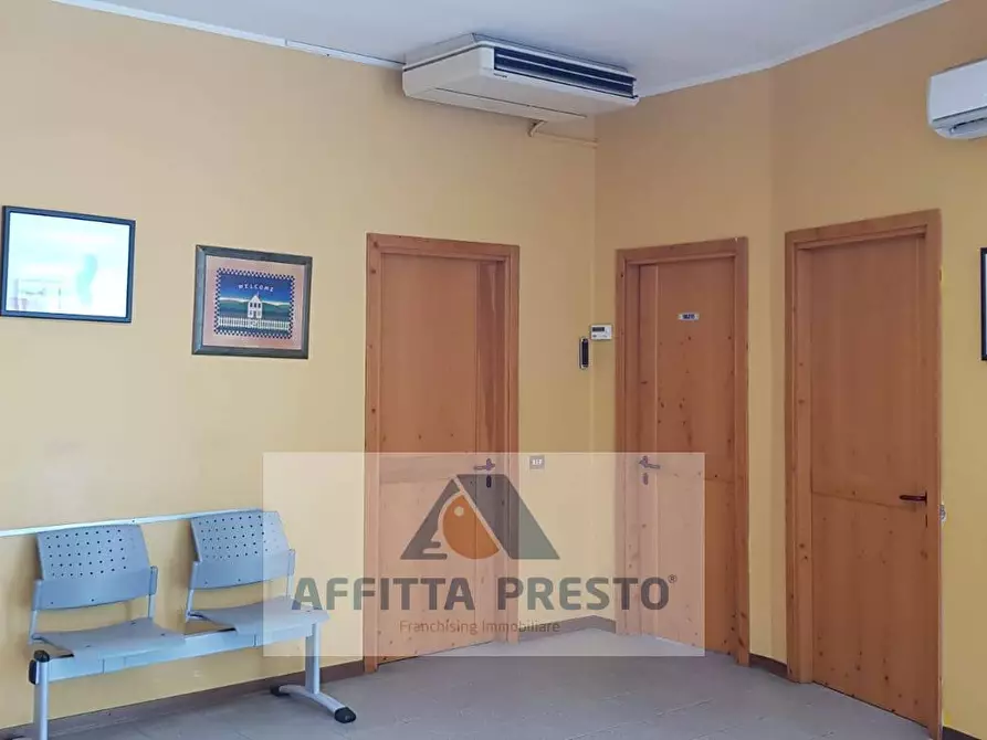 Immagine 2 di Ufficio in affitto  a San Miniato