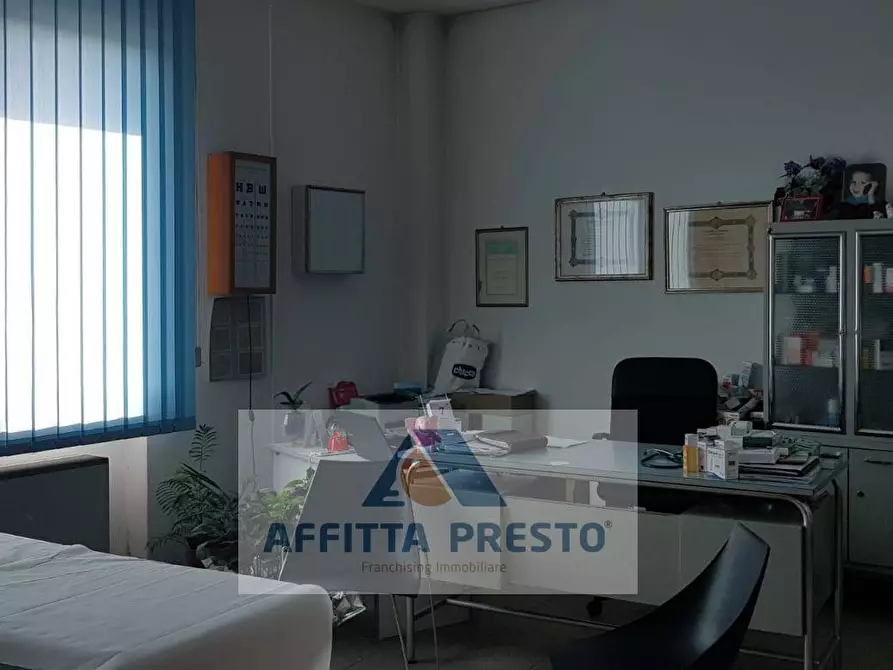 Immagine 5 di Ufficio in affitto  a San Miniato