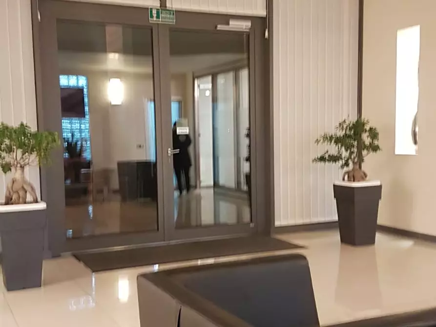 Immagine 7 di Attività commerciale in affitto  a Empoli