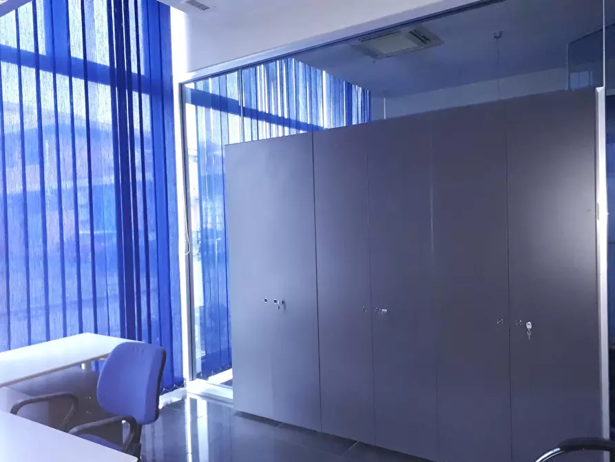 Immagine 7 di Attività commerciale in affitto  a San Miniato