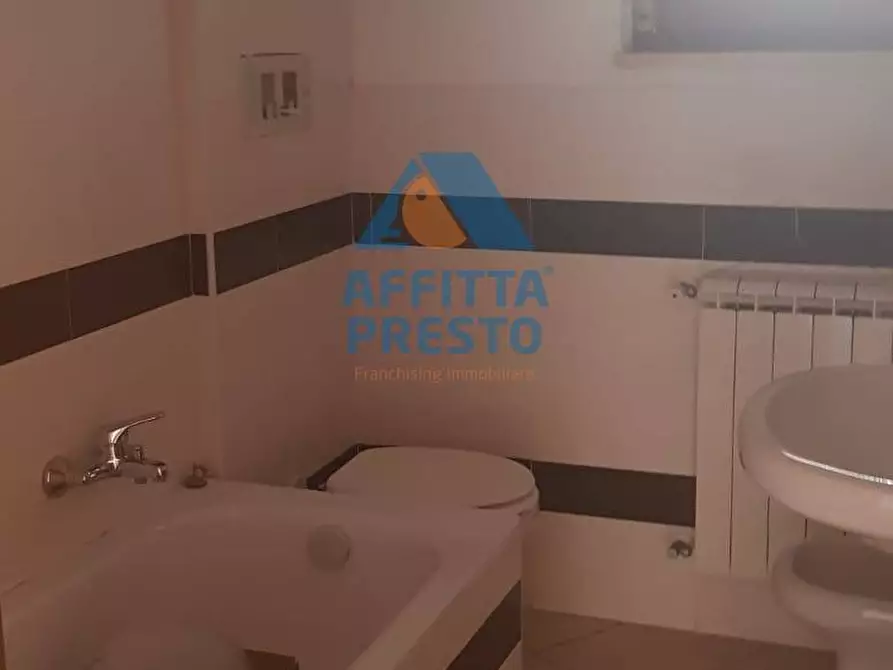 Immagine 7 di Ufficio in affitto  a Montelupo Fiorentino