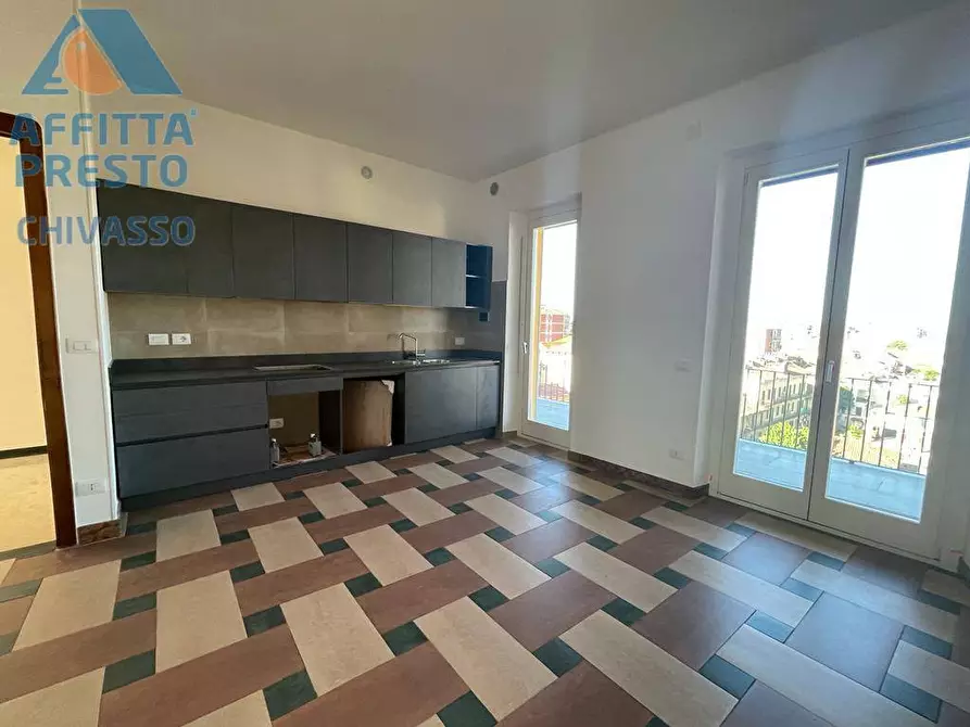 Immagine 8 di Appartamento in vendita  in zona centrale a Chivasso