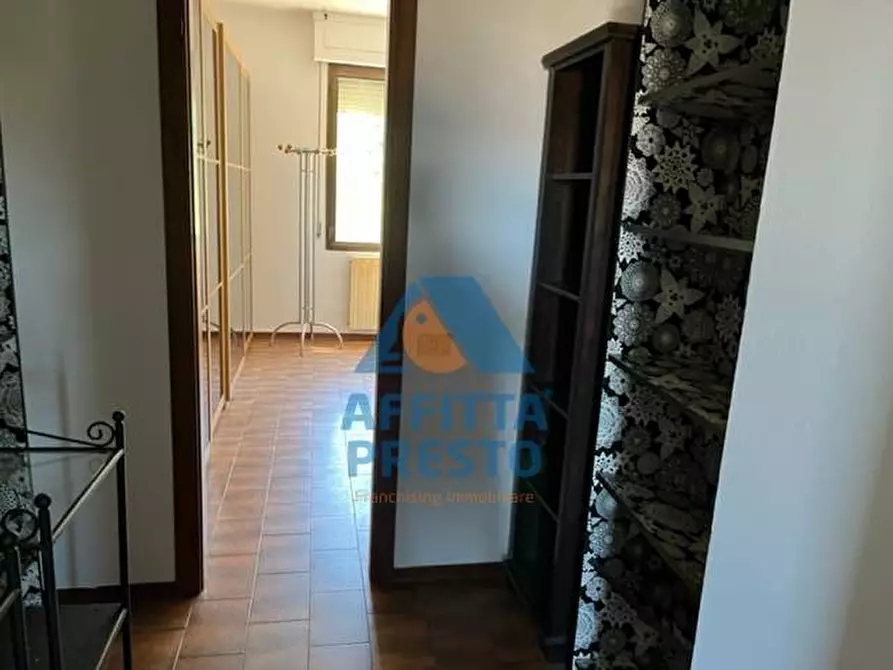 Immagine 16 di Camera in affitto  a Empoli