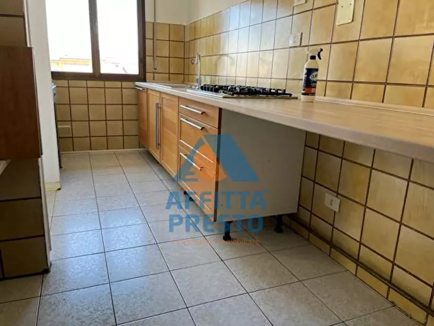 Immagine 2 di Camera in affitto  a Empoli