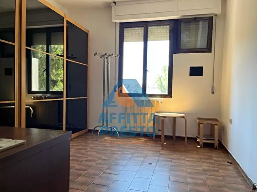 Immagine 7 di Camera in affitto  a Empoli