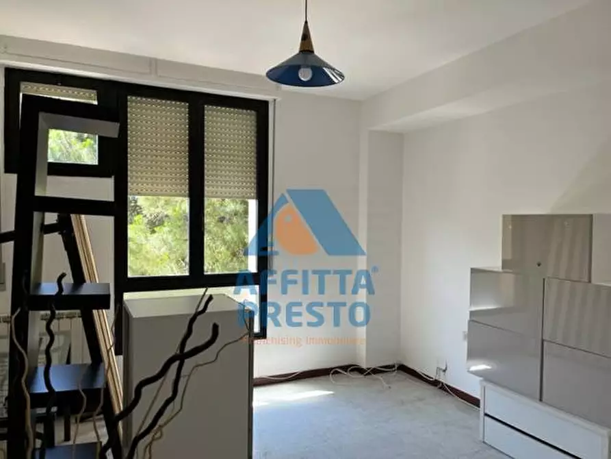 Immagine 22 di Camera in affitto  a Empoli