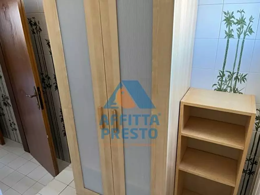 Immagine 29 di Camera in affitto  a Empoli