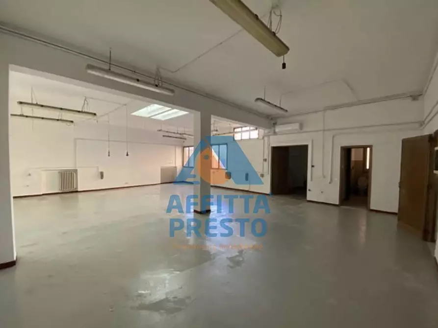 Immagine 2 di Capannone industriale in vendita  a Empoli