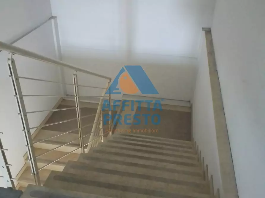 Immagine 8 di Capannone industriale in affitto  a Santa Croce Sull'arno