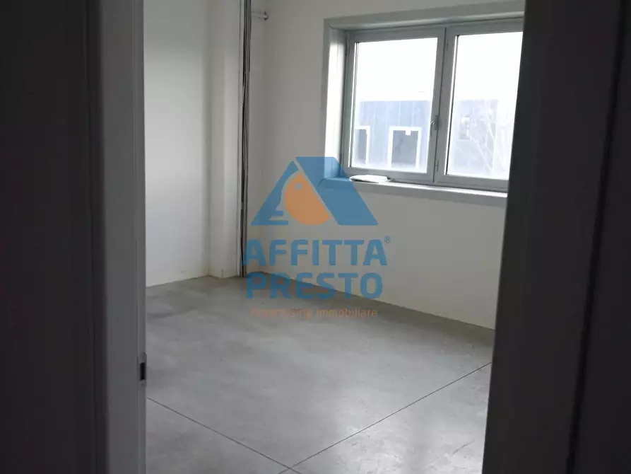 Immagine 15 di Capannone industriale in affitto  a Santa Croce Sull'arno