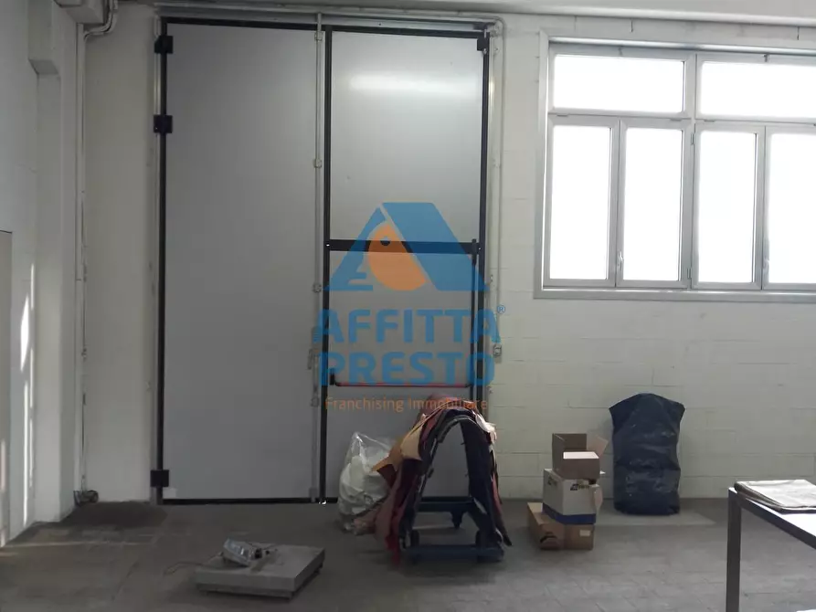 Immagine 4 di Capannone industriale in affitto  a Santa Croce Sull'arno