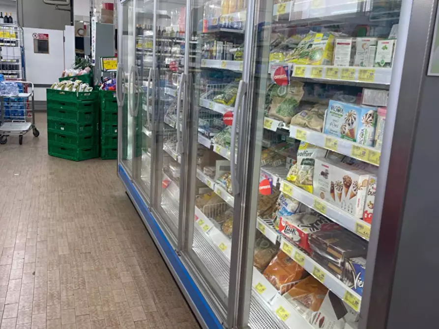 Immagine 2 di Attività commerciale in affitto  a Cerreto Guidi