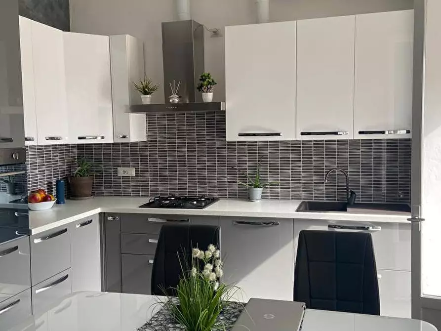 Immagine 4 di Appartamento in vendita  a Parabiago