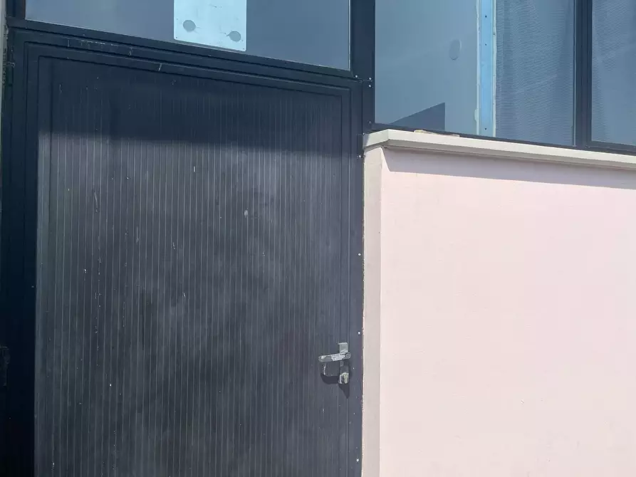 Immagine 5 di Magazzino in affitto  a Cerreto Guidi