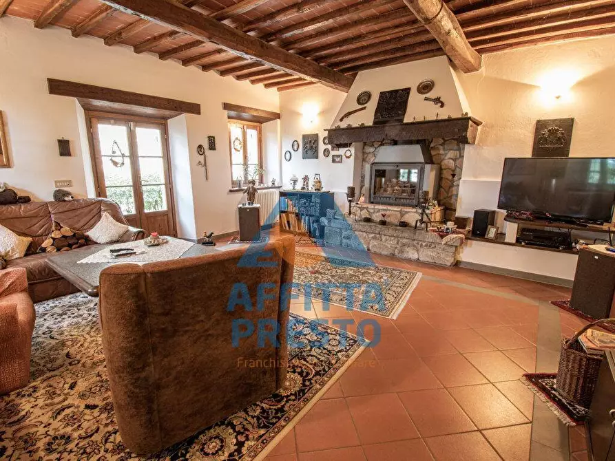 Immagine 3 di Casa indipendente in vendita  a Montevarchi