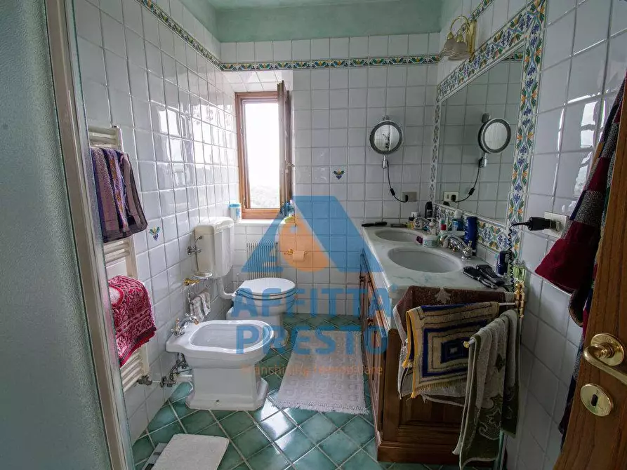 Immagine 4 di Casa indipendente in vendita  a Montevarchi