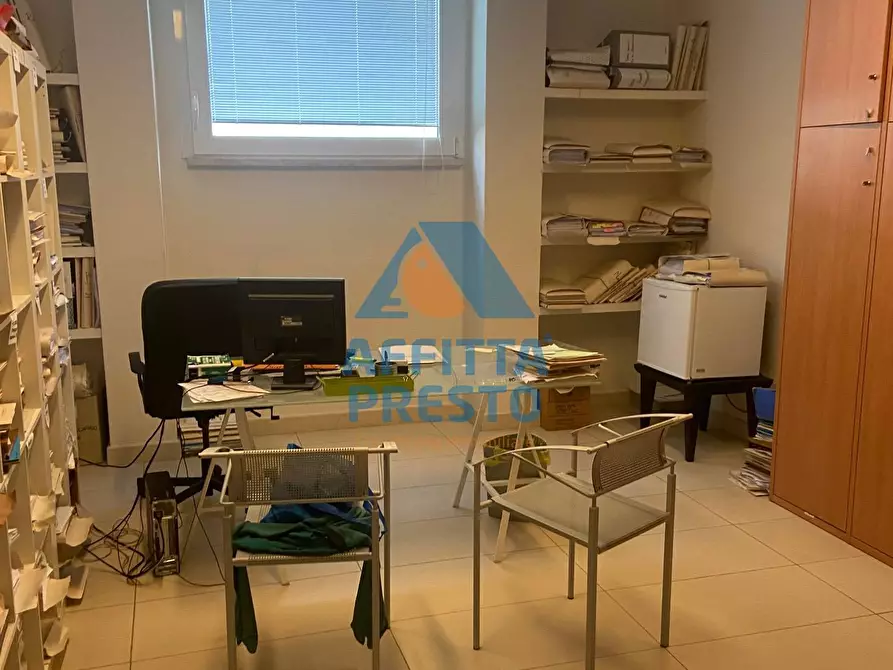 Immagine 5 di Ufficio in affitto  a Empoli