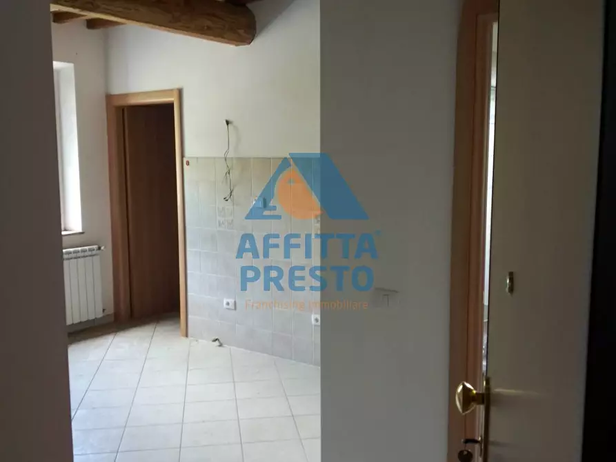 Immagine 2 di Appartamento in affitto  a Vinci