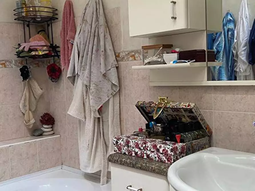 Immagine 9 di Appartamento in vendita  a Parabiago