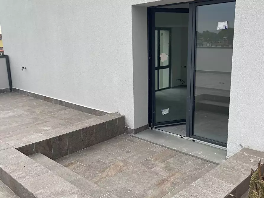 Immagine 6 di Ufficio in affitto  a San Miniato