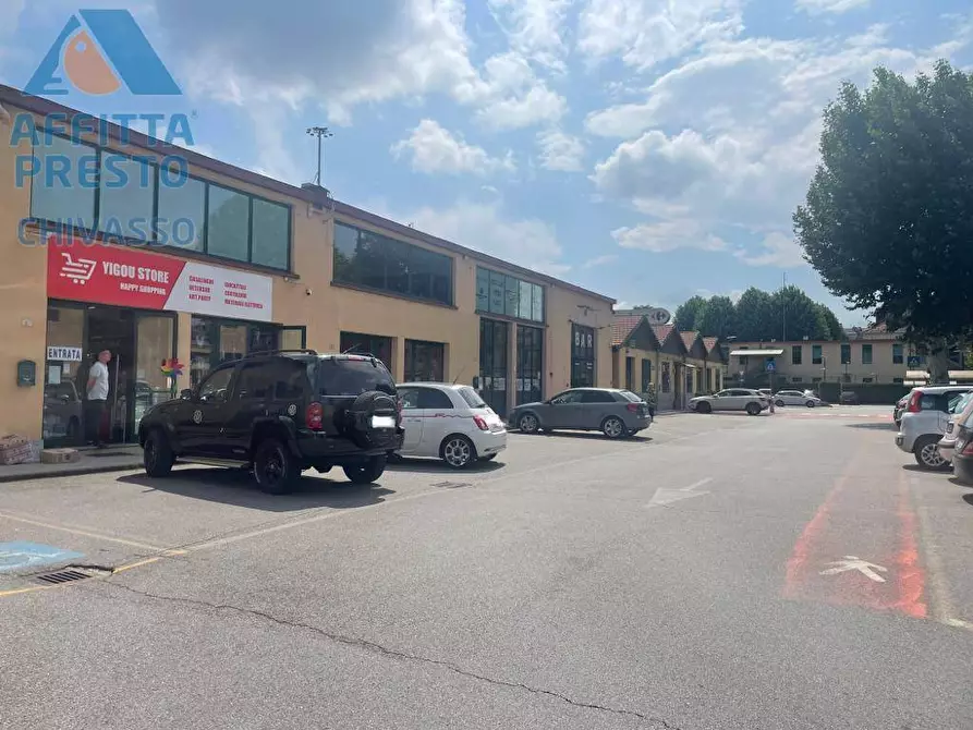 Immagine 3 di Negozio in affitto  in VIA GERBIDO a Chivasso