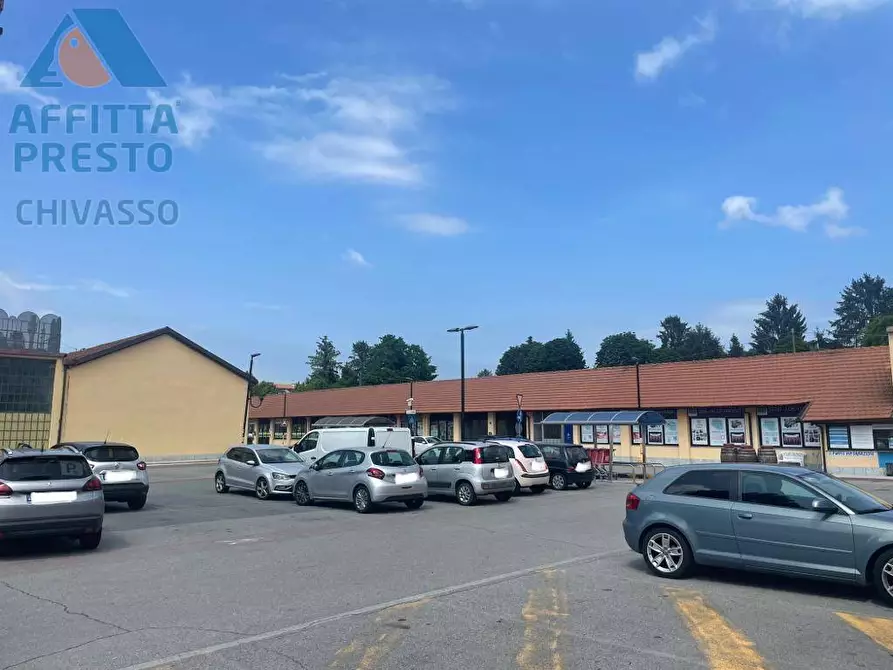 Immagine 4 di Negozio in affitto  in VIA GERBIDO a Chivasso