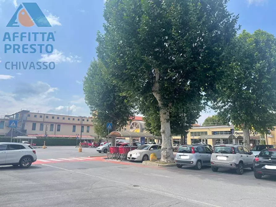 Immagine 5 di Negozio in affitto  in VIA GERBIDO a Chivasso