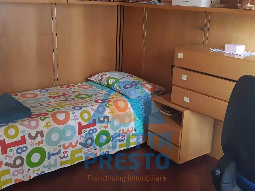 Immagine 5 di Camera in affitto  a Empoli