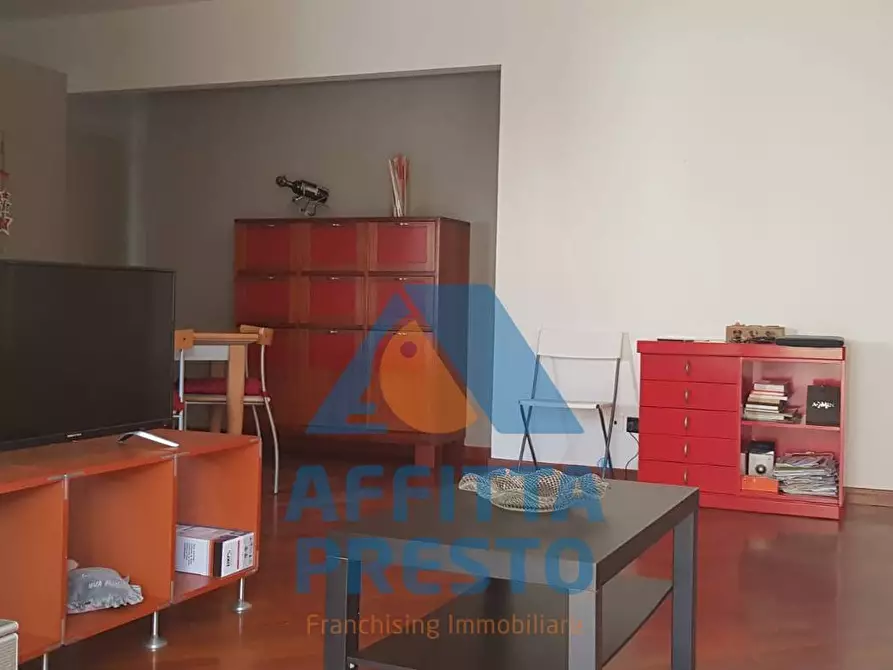 Immagine 2 di Camera in affitto  a Empoli