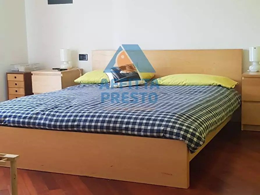 Immagine 11 di Camera in affitto  a Empoli