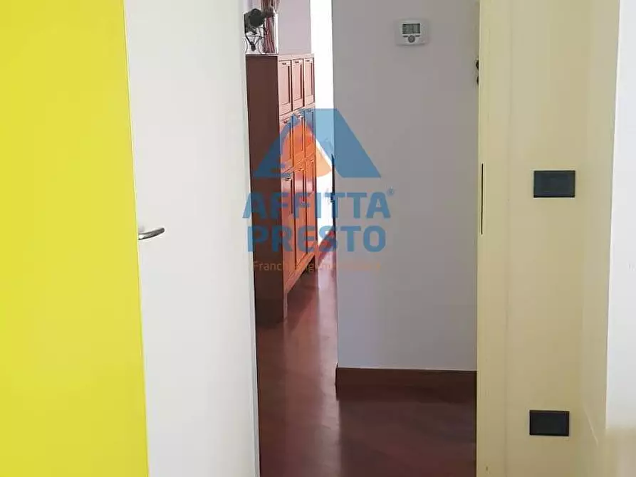Immagine 29 di Camera in affitto  a Empoli