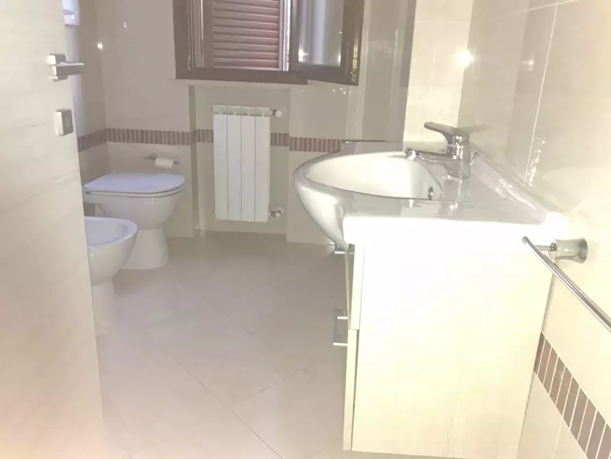 Immagine 4 di Appartamento in affitto  a Fucecchio