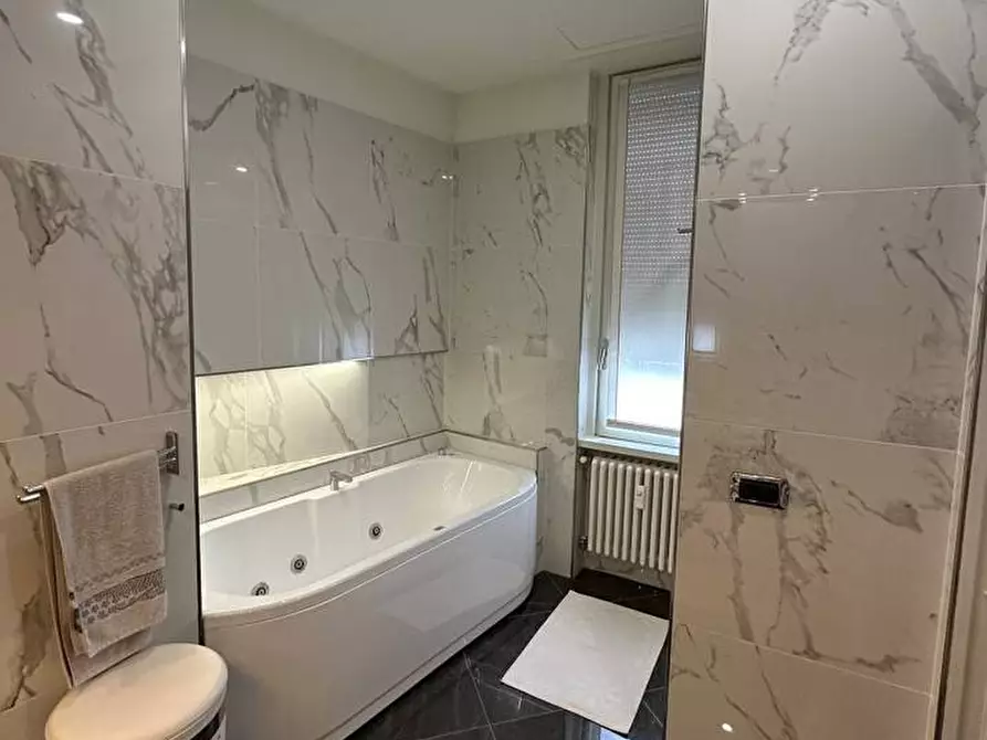 Immagine 5 di Attico in vendita  a Busto Arsizio