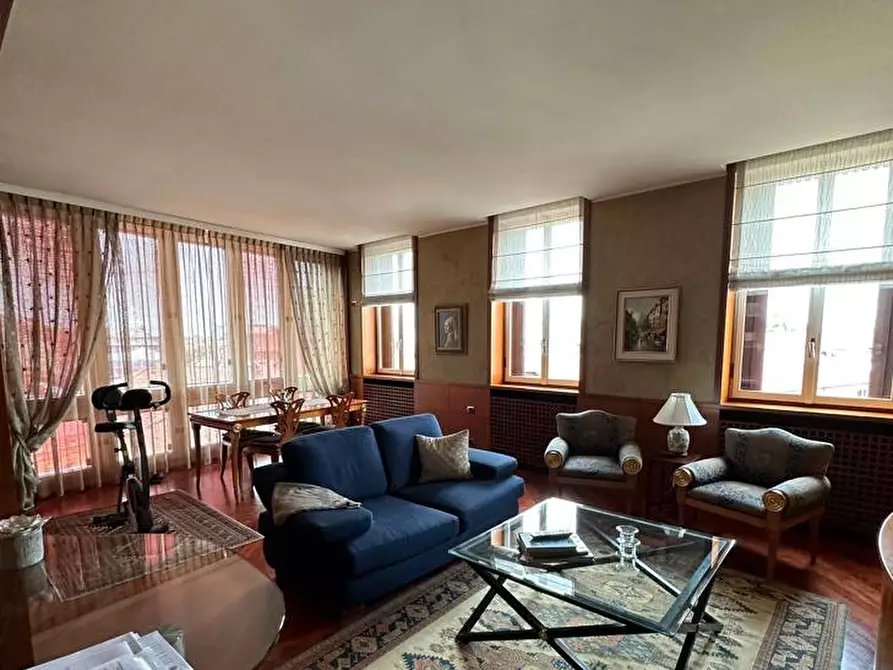 Immagine 11 di Attico in vendita  a Busto Arsizio