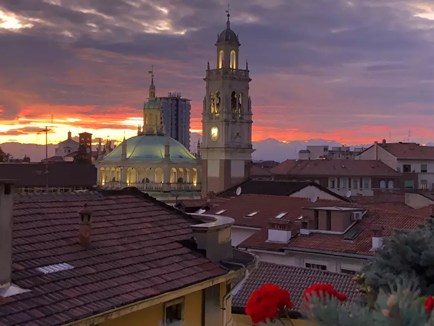 Immagine 17 di Attico in vendita  a Busto Arsizio