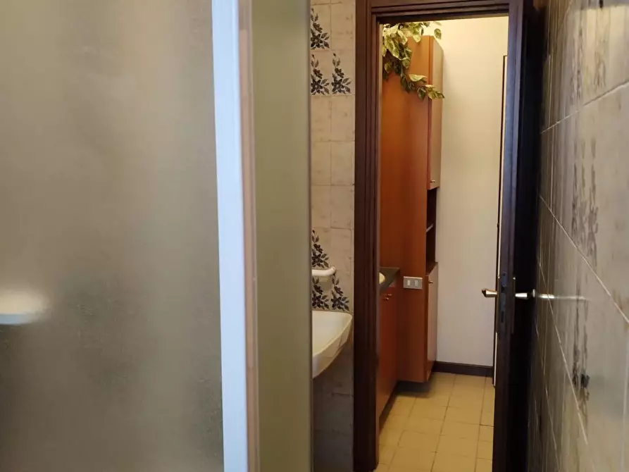 Immagine 11 di Appartamento in affitto  a Busto Arsizio