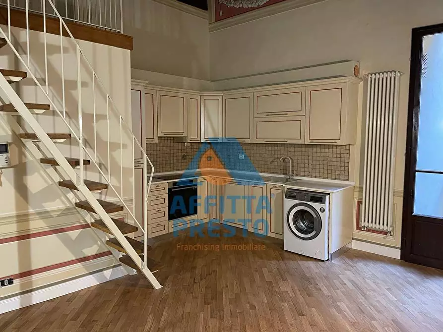 Immagine 2 di Appartamento in affitto  a Firenze