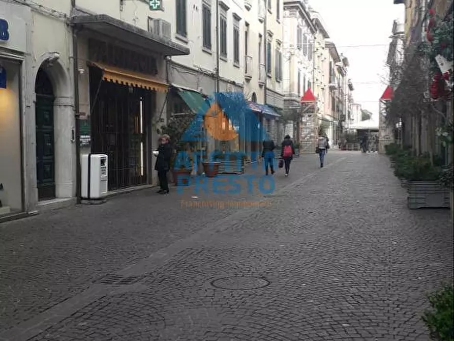 Immagine 14 di Appartamento in affitto  a Pontedera