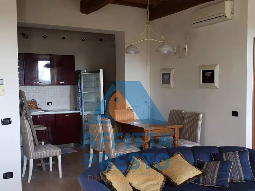 Immagine 1 di Appartamento in affitto  a Uzzano