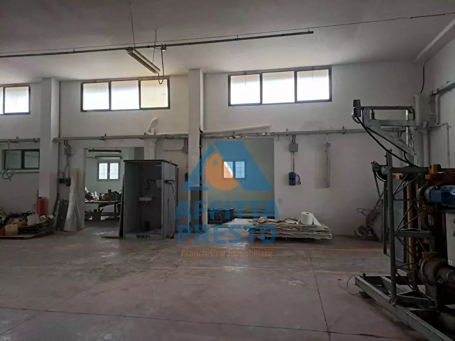 Immagine 2 di Laboratorio in affitto  a Empoli