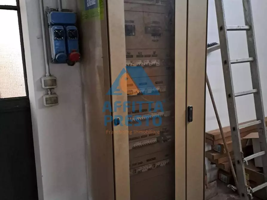 Immagine 5 di Laboratorio in affitto  a Empoli